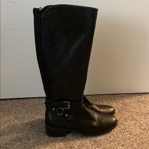 Riding boots